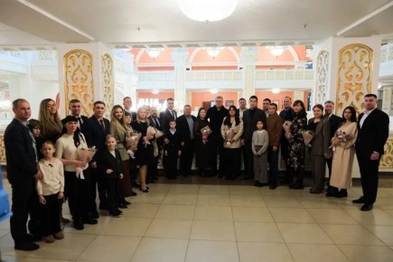 Губернатор Игорь Бабушкин встретился с астраханскими «Победоносцами»