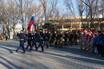 В День защитника Отечества Игорь Бабушкин почтил память погибших воинов