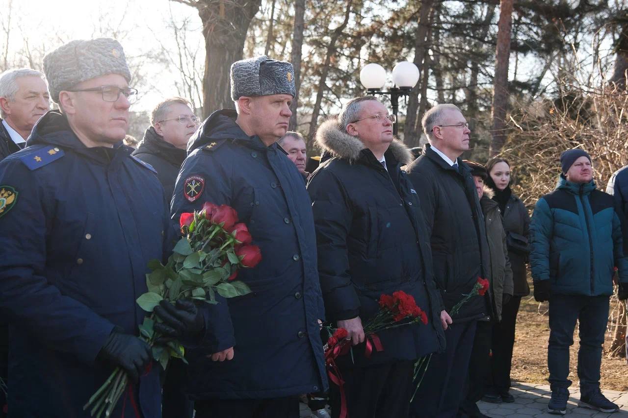 Прокурор Астраханской области принял участие в торжественном мероприятии, посвященном Дню защитника Отечества Прокурор Астраханской области принял участие в торжественном мероприятии, посвященном Дню защитника Отечества