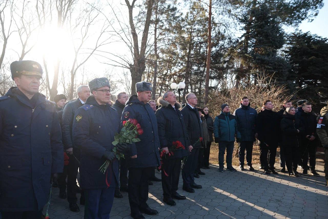 Прокурор Астраханской области принял участие в торжественном мероприятии, посвященном Дню защитника Отечества Прокурор Астраханской области принял участие в торжественном мероприятии, посвященном Дню защитника Отечества
