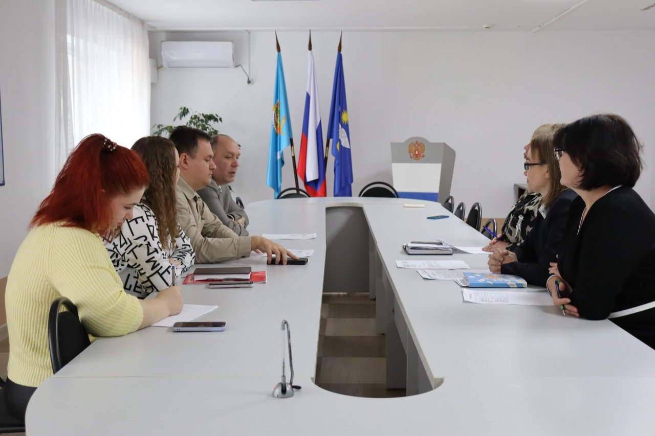 В администрации города состоялось заседание комиссии по рассмотрению и утверждению понижающего коэффициента на тариф по теплоснабжению В администрации города состоялось заседание комиссии по рассмотрению и утверждению понижающего коэффициента на тариф по теплоснабжению