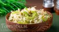 Вкусный салат из квашеной капусты за 5 минут: простой рецепт для всей семьи