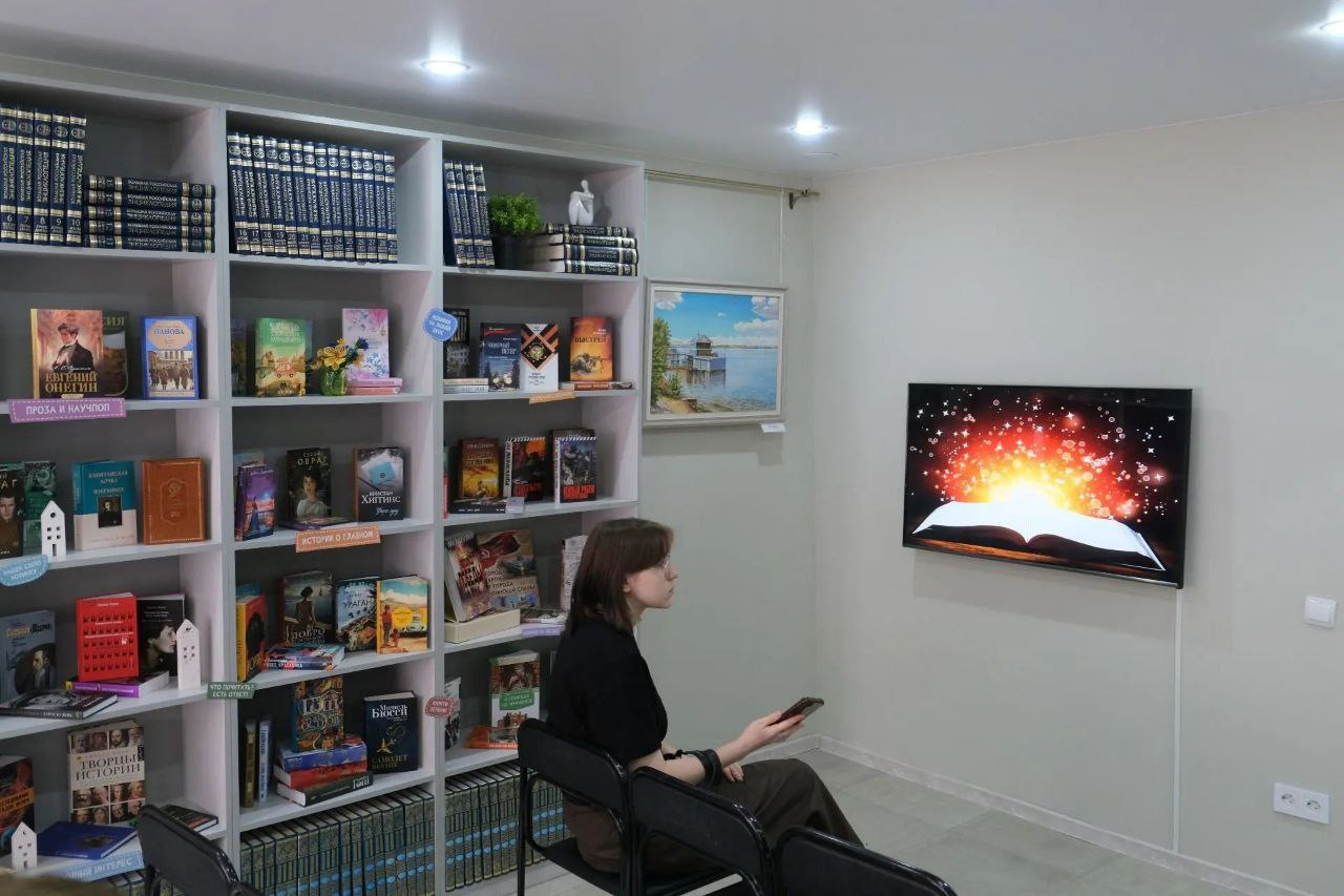 Игорь Редькин: На ул. Савушкина, 16 открыли обновленную библиотеку Игорь Редькин: На ул. Савушкина, 16 открыли обновленную библиотеку