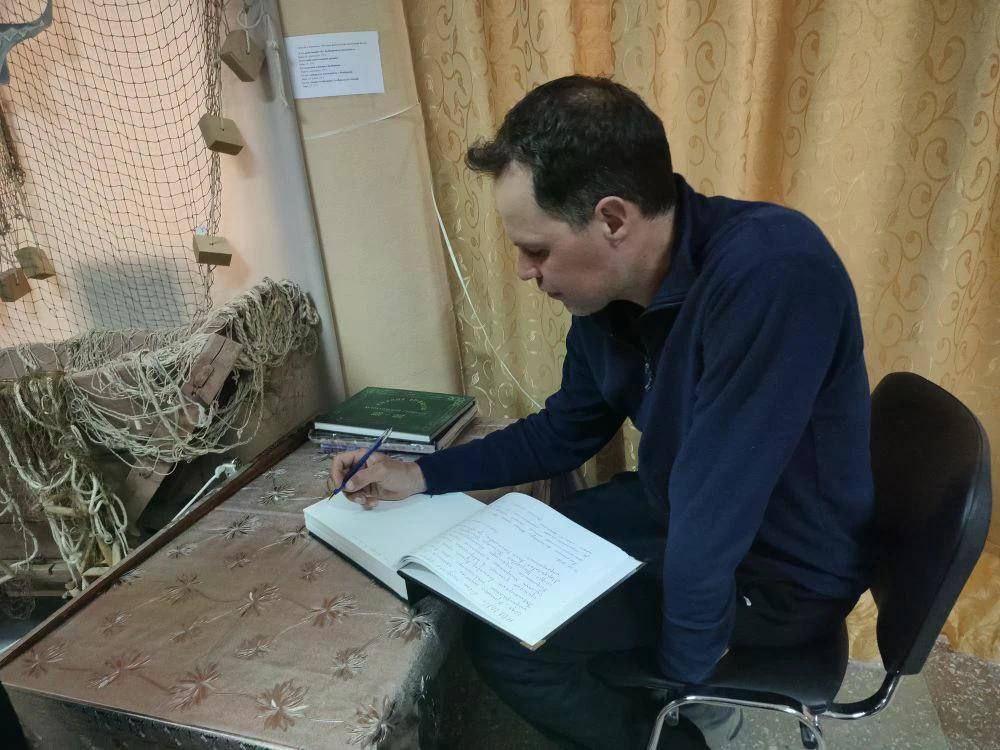 Голландский велосипедист посетил музей рыболовства в Астраханской области Голландский велосипедист посетил музей рыболовства в Астраханской области