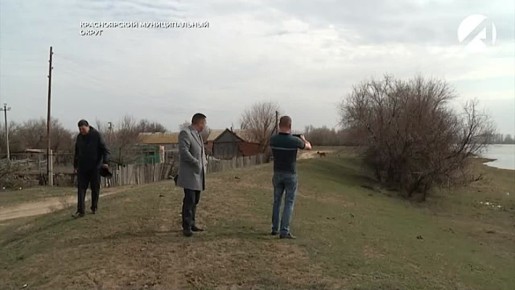 В Астраханской области укрепляют берега рек перед половодьем
