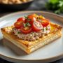 Легкий и вкусный пирог с помидорами и тунцом: идеальный рецепт для любого стола