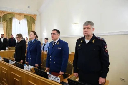 Начальник регионального Управления МВД Игорь Ромашкин проинформировал депутатов Думы Астраханской области о результатах деятельности органов внутренних дел за 2025 год