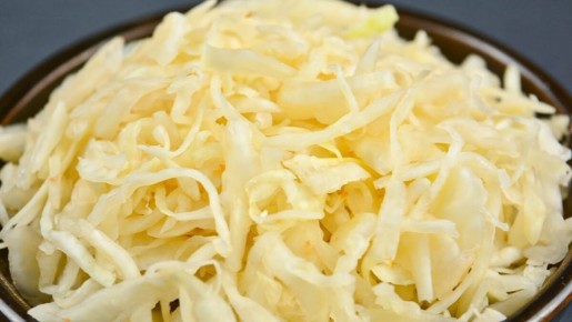 Как приготовить квашеную капусту всего за сутки: простой и быстрый рецепт