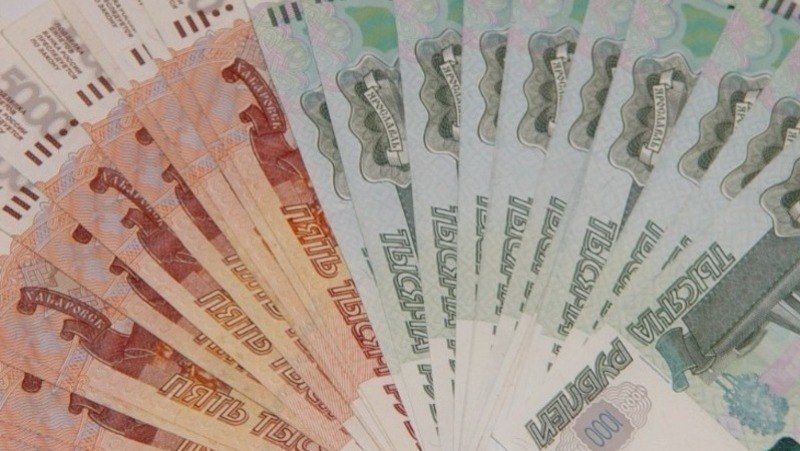 Россияне всё чаще верят в денежные приметы