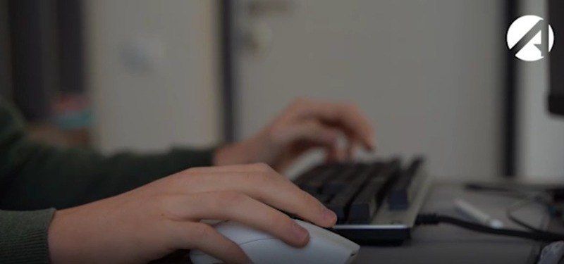 Астраханцев предупредили о крупных штрафах за мат в интернете