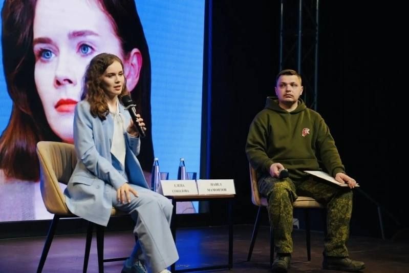 Астраханские медиаволонтёры встретились с военкором легендарной «Пятнашки»