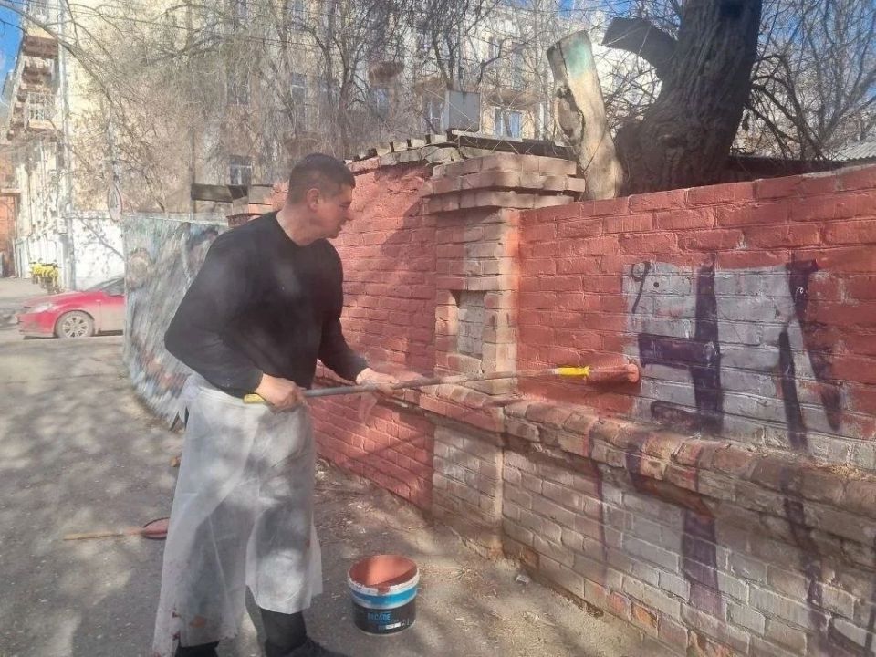 Игорь Редькин: Дали старт традиционным городским Дням чистоты - каждую неделю сотрудники администрации, подведомственных организаций, муниципальных учреждений, волонтеры и неравнодушные жители будут наводить порядок на...