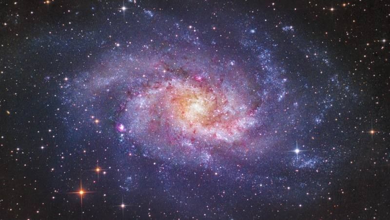 В апреле астраханские школы заменят звонки космическими мелодиями