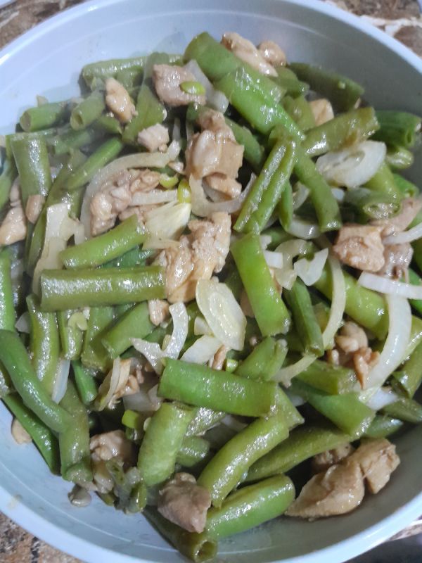 Самый простой и вкусный салат с курицей, который станет вашим фаворитом