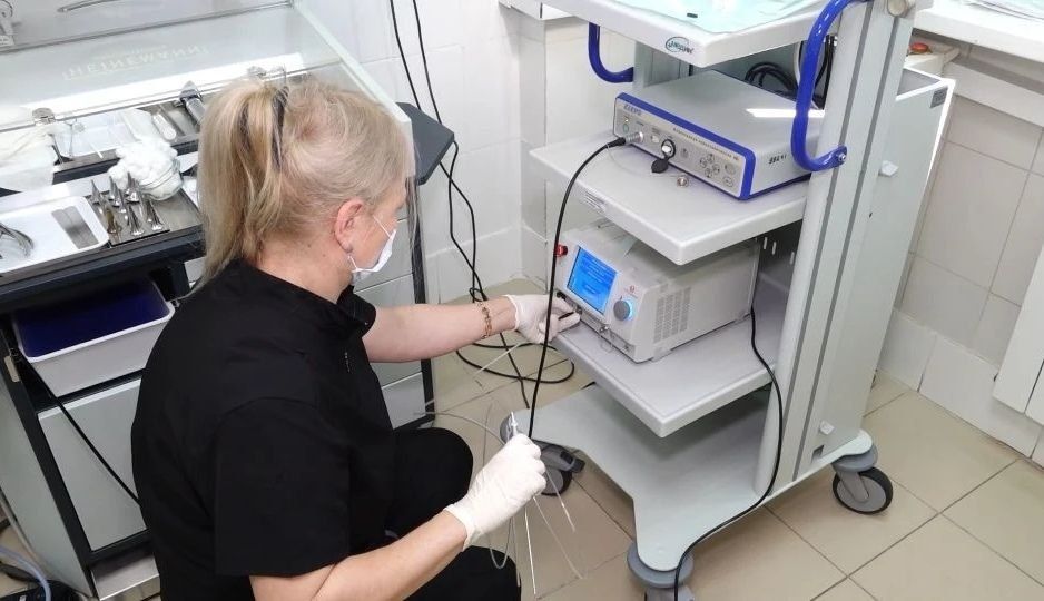 Астраханские врачи освоили малоинвазивное лечение зависимости от сосудосуживающих капель