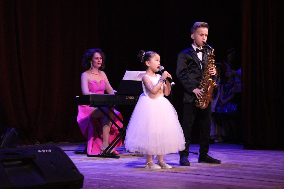 Юбилейный концерт вокальной студии Лидии Кардаевой: пять лет ярких выступлений!