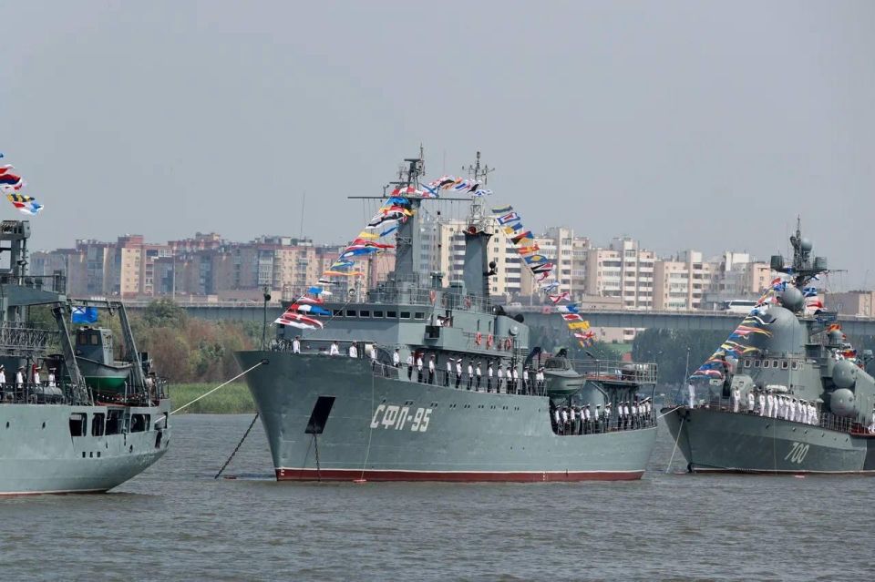 Передислокация Каспийской флотилии из Астрахани обернулась уголовным делом