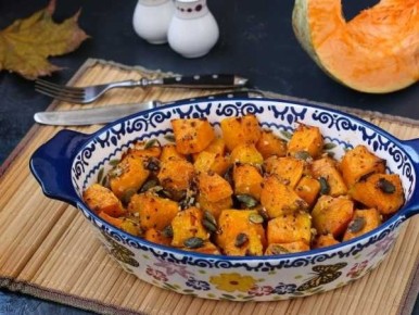 Необычный гарнир: запечённая тыква с орегано и тыквенными семечками