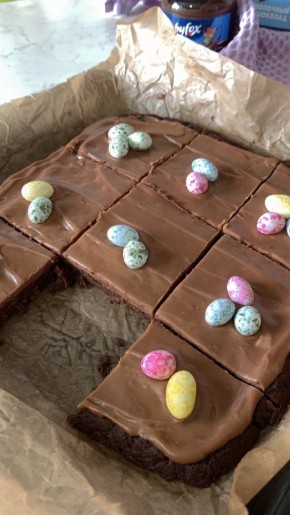 Брауни без выпечки: простой десерт за час из обычных ингредиентов