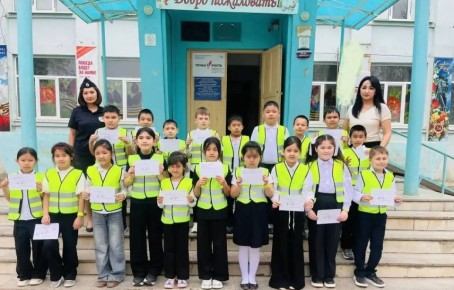 В Астраханской области дорожные полицейские провели профилактическое мероприятие «Внимание, дети!»