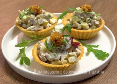 Салат в тарталетках: простой праздничный вариант без лишних хлопот