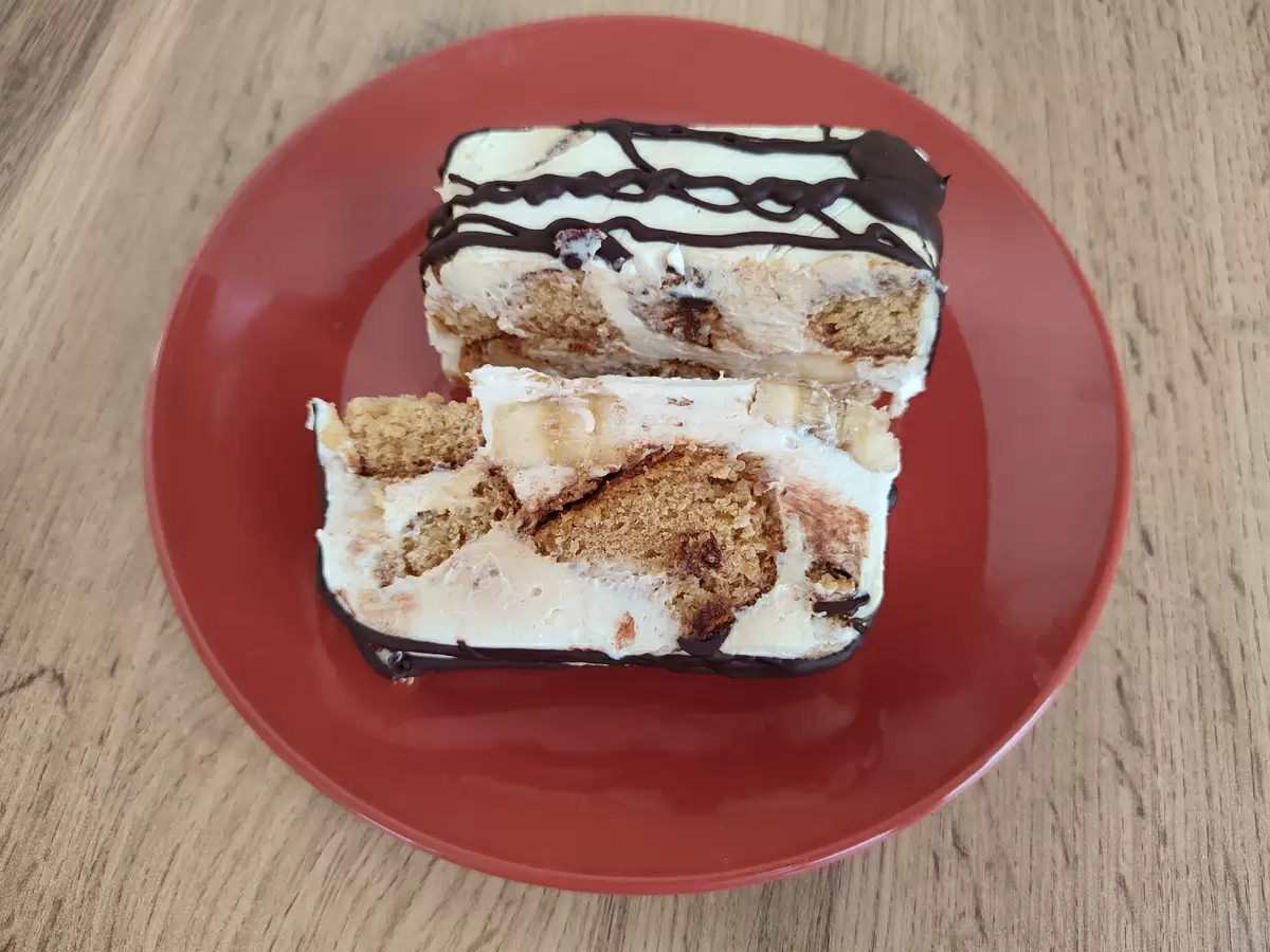 Простой торт из пряников без выпечки за 15 минут