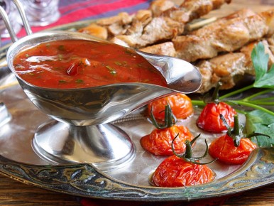 Как приготовить идеальный соус для мяса: домашний рецепт, который заменит кетчуп