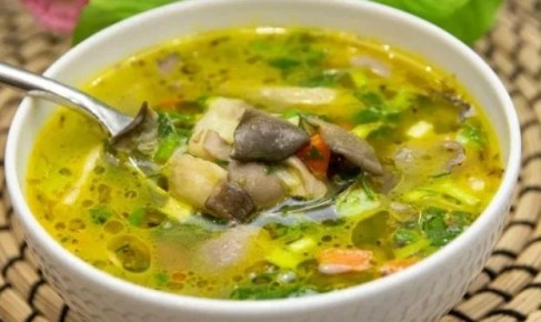 Ароматный грибной суп из шампиньонов: простой и вкусный рецепт