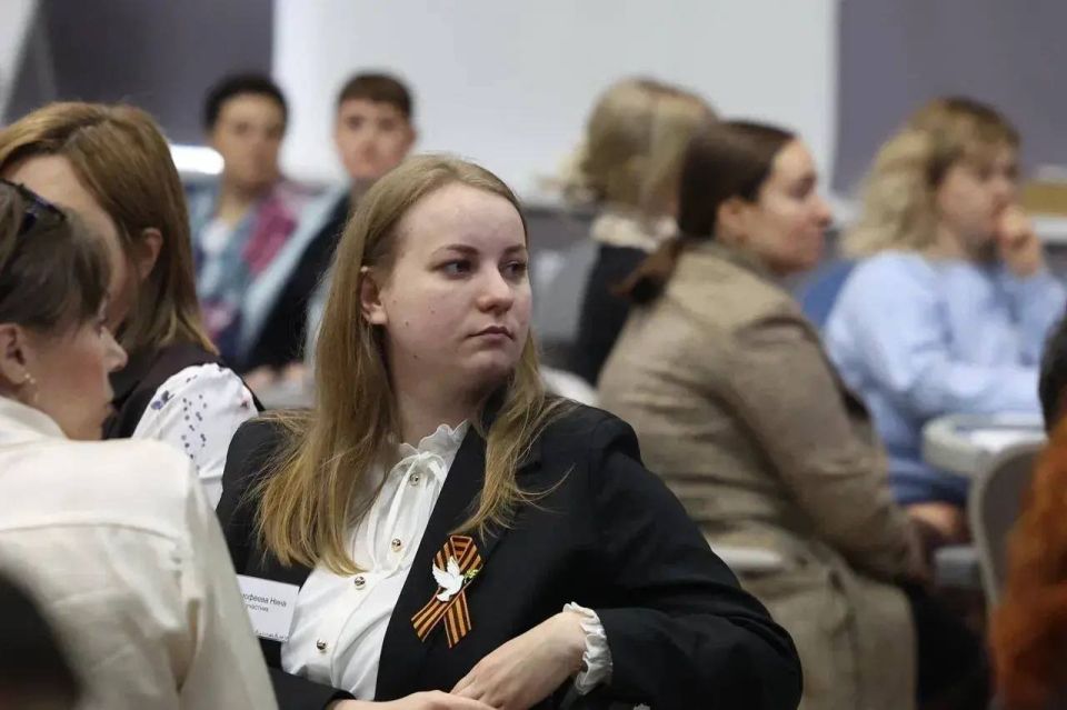 В Астрахани специалисты соцслужб обсудили практики поддержки ветеранов СВО