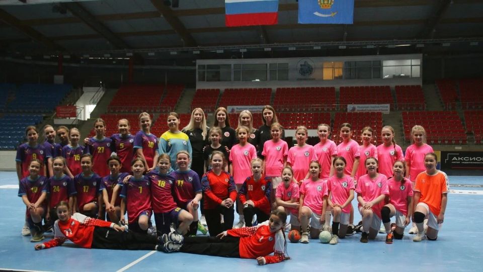 В СЗК «Звёздный» прошёл мастер-класс от звёзд «Астраханочки»