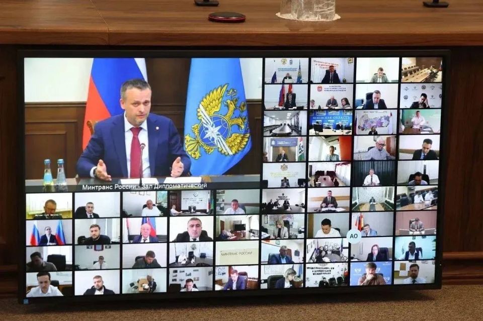 Глава Астраханской области принял участие в заседании межведомственной рабочей группы по вопросам развития общественного транспорта Глава Астраханской области принял участие в заседании межведомственной рабочей группы по вопросам развития общественного транспорта