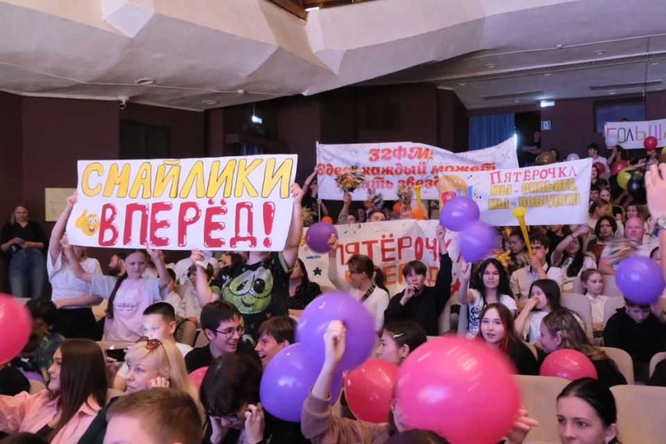 В Астрахани состоялся финал школьной лиги КВН В Астрахани состоялся финал школьной лиги КВН