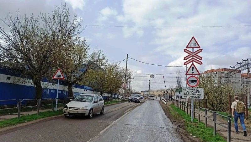 В Астрахани установили более 70 новых дорожных знаков