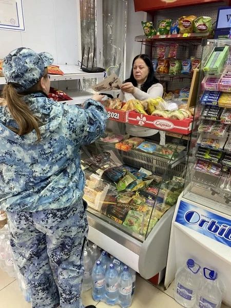 Осторожно! Мошенники!: Астраханские полицейские провели информационную кампанию «Антидроп» Осторожно! Мошенники!: Астраханские полицейские провели информационную кампанию «Антидроп»