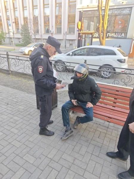 Осторожно! Мошенники!: Астраханские полицейские провели информационную кампанию «Антидроп» Осторожно! Мошенники!: Астраханские полицейские провели информационную кампанию «Антидроп»