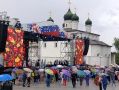 Дождь не помешал астраханцам отпраздновать Троицу в кремле