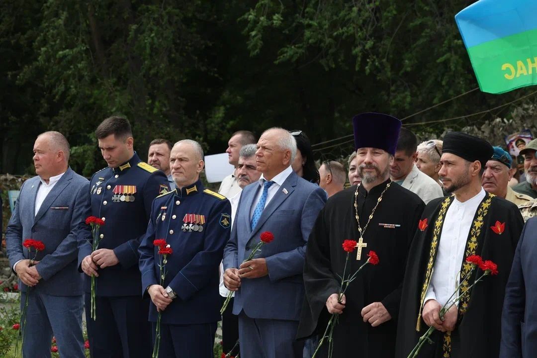 В Астраханской области отметили День ветеранов боевых действий В Астраханской области отметили День ветеранов боевых действий