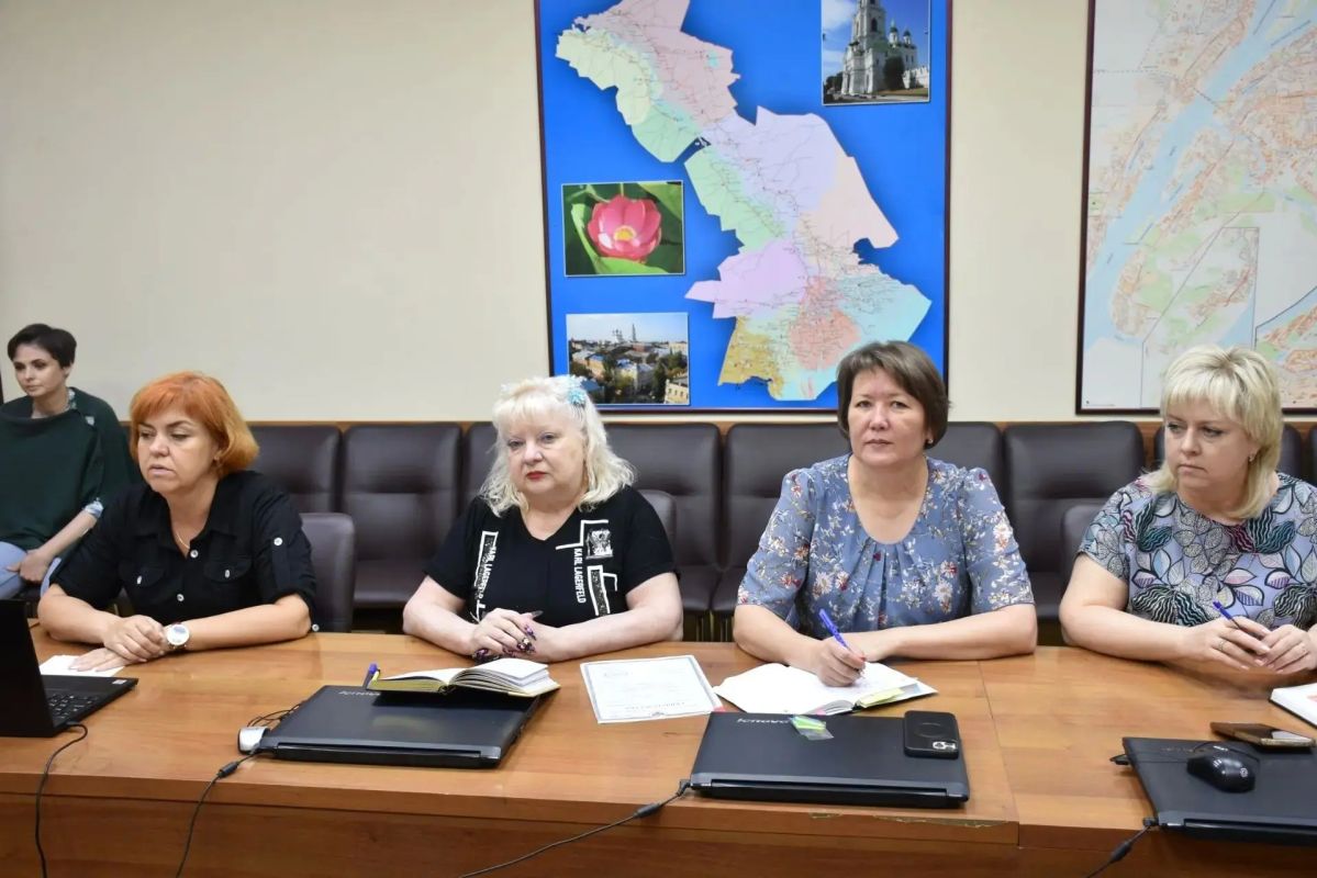 Сегодня облизбирком принял документы для заверения списка кандидатов на выборах депутатов Думы Астраханской области восьмого созыва от Регионального отделения Политической партии «РОССИЙСКАЯ ПАРТИЯ ПЕНСИОНЕРОВ ЗА СОЦИАЛЬНУЮ... Сегодня облизбирком принял документы для заверения списка кандидатов на выборах депутатов Думы Астраханской области восьмого созыва от Регионального отделения Политической партии «РОССИЙСКАЯ ПАРТИЯ ПЕНСИОНЕРОВ ЗА СОЦИАЛЬНУЮ...