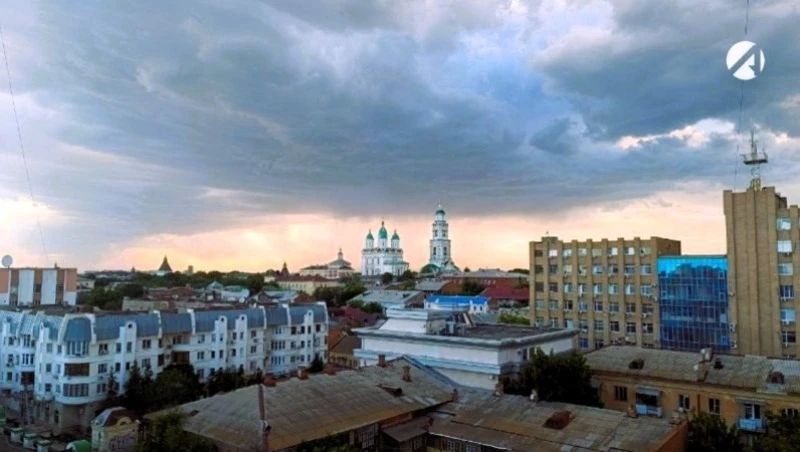 23 июля астраханцам обещают грозу