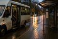 Водитель маршрутки избил подростка из-за смеха в салоне в Астрахани