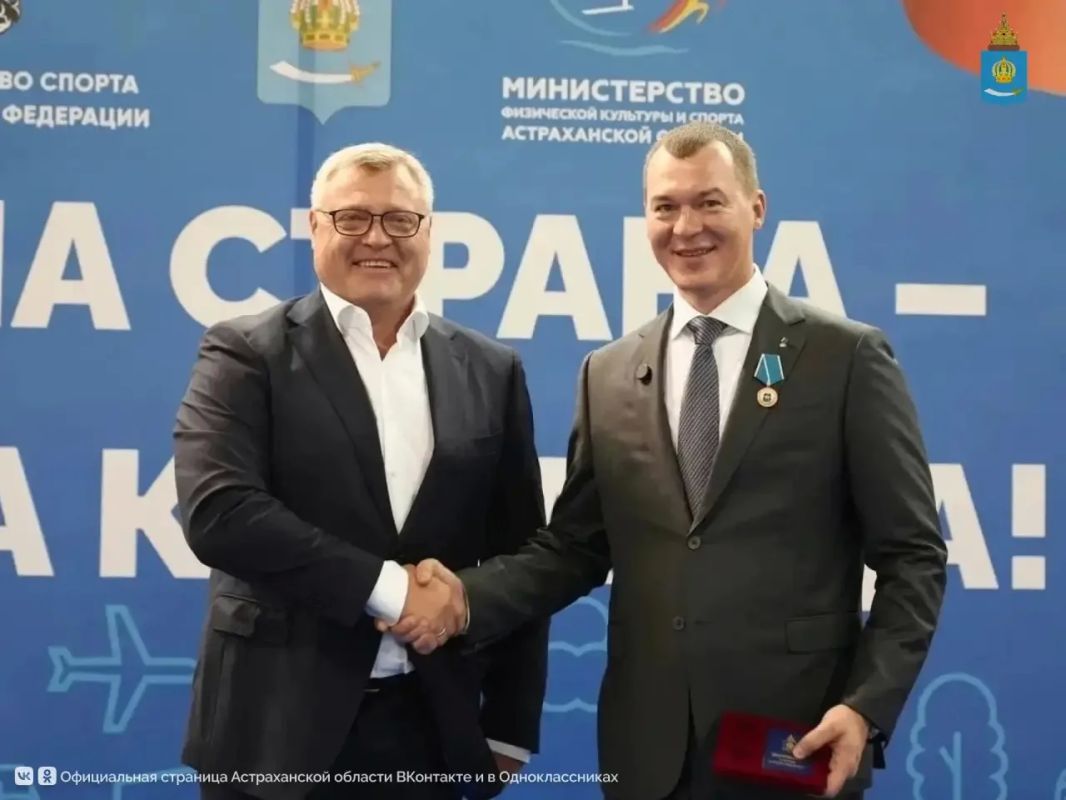Ключевым пунктом визита министра спорта РФ Михаила Дегтярева стало посещение строящегося центра водных и гребных видов спорта в селе Яксатово — его готовность достигла 76 % Ключевым пунктом визита министра спорта РФ Михаила Дегтярева стало посещение строящегося центра водных и гребных видов спорта в селе Яксатово — его готовность достигла 76 %