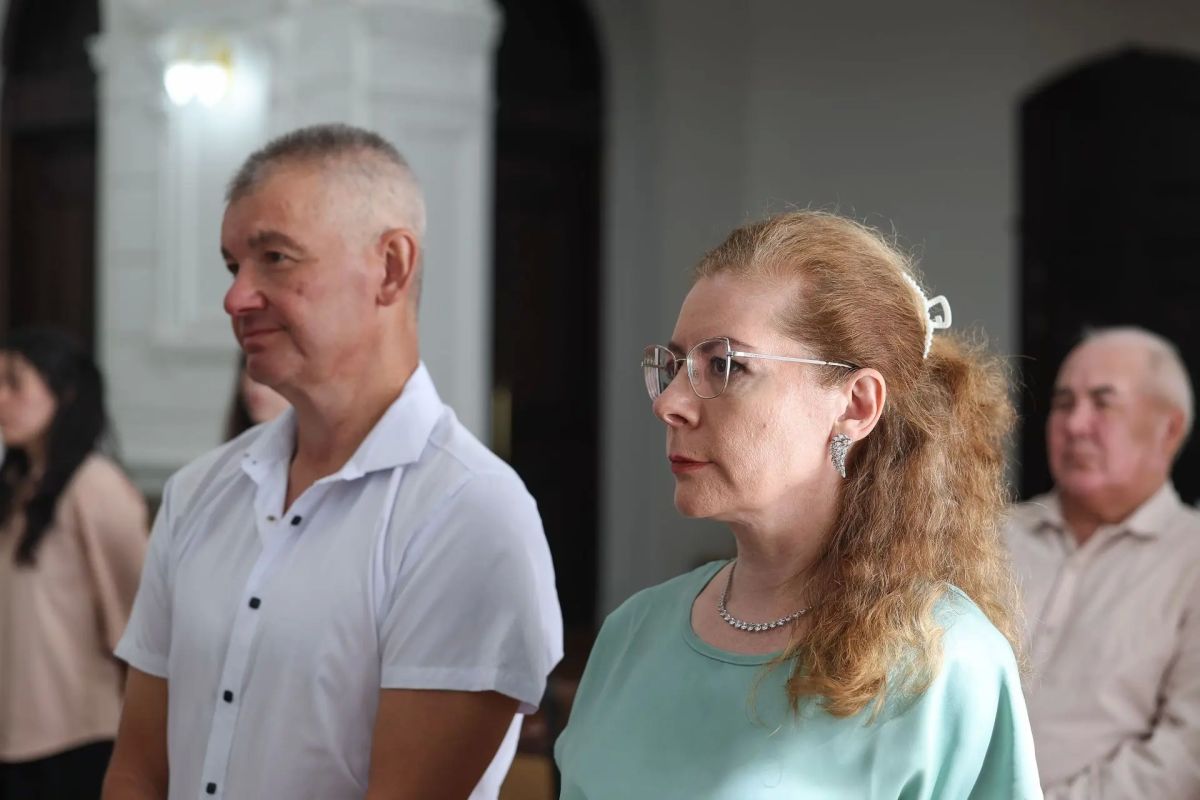 В Астрахани наградили сотрудников аэропорта в честь 90-летия предприятия В Астрахани наградили сотрудников аэропорта в честь 90-летия предприятия