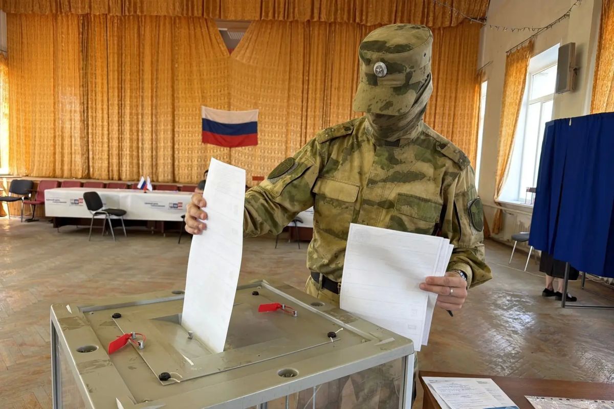 В Астрахани военнослужащие Росгвардии — участники СВО активно отдают голоса за будущее страны В Астрахани военнослужащие Росгвардии — участники СВО активно отдают голоса за будущее страны
