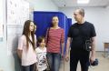 Многодетная семья из Астрахани в полном составе пришла на выборы