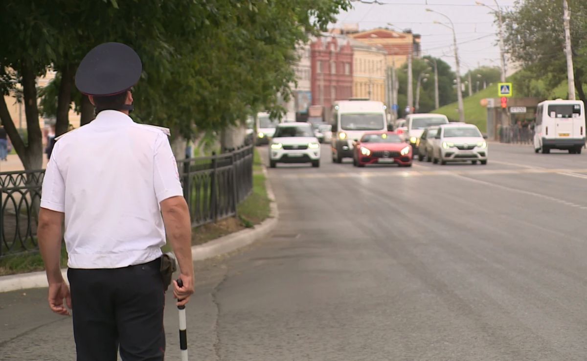 В Астраханской области 19-летний местный житель угнал автомобиль