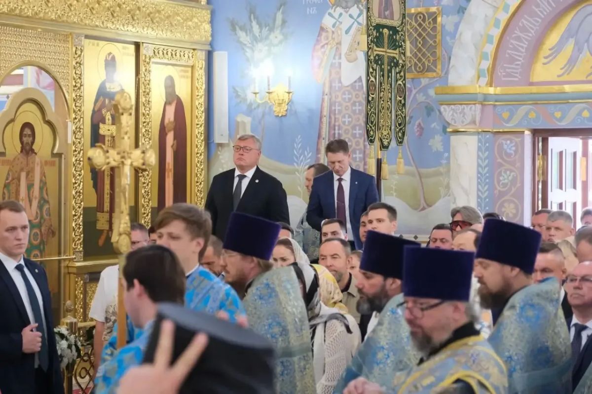 Патриарх Кирилл освятил храм Благовещения Пресвятой Богородицы Благовещенского монастыря в Астрахани Патриарх Кирилл освятил храм Благовещения Пресвятой Богородицы Благовещенского монастыря в Астрахани