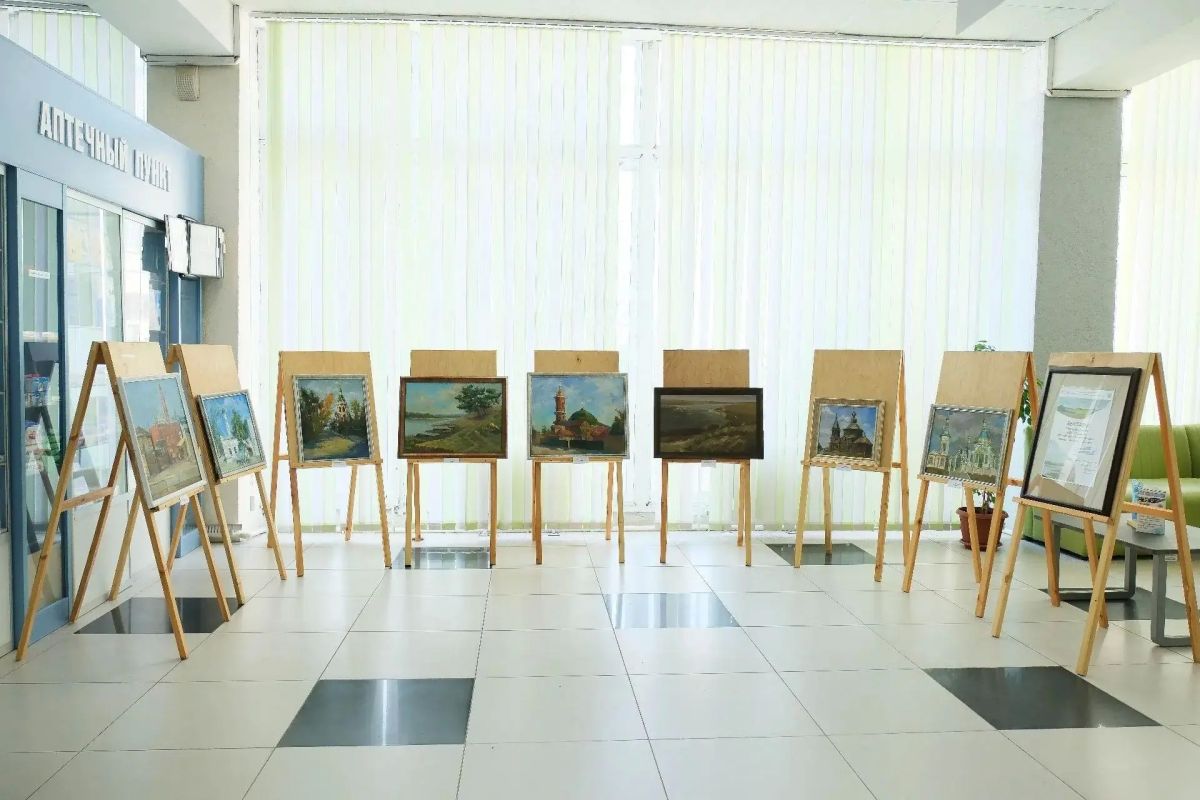 В Астраханском онкодиспансере открылась выставка «Моя малая родина» в рамках проекта «Культурное долголетие» В Астраханском онкодиспансере открылась выставка «Моя малая родина» в рамках проекта «Культурное долголетие»