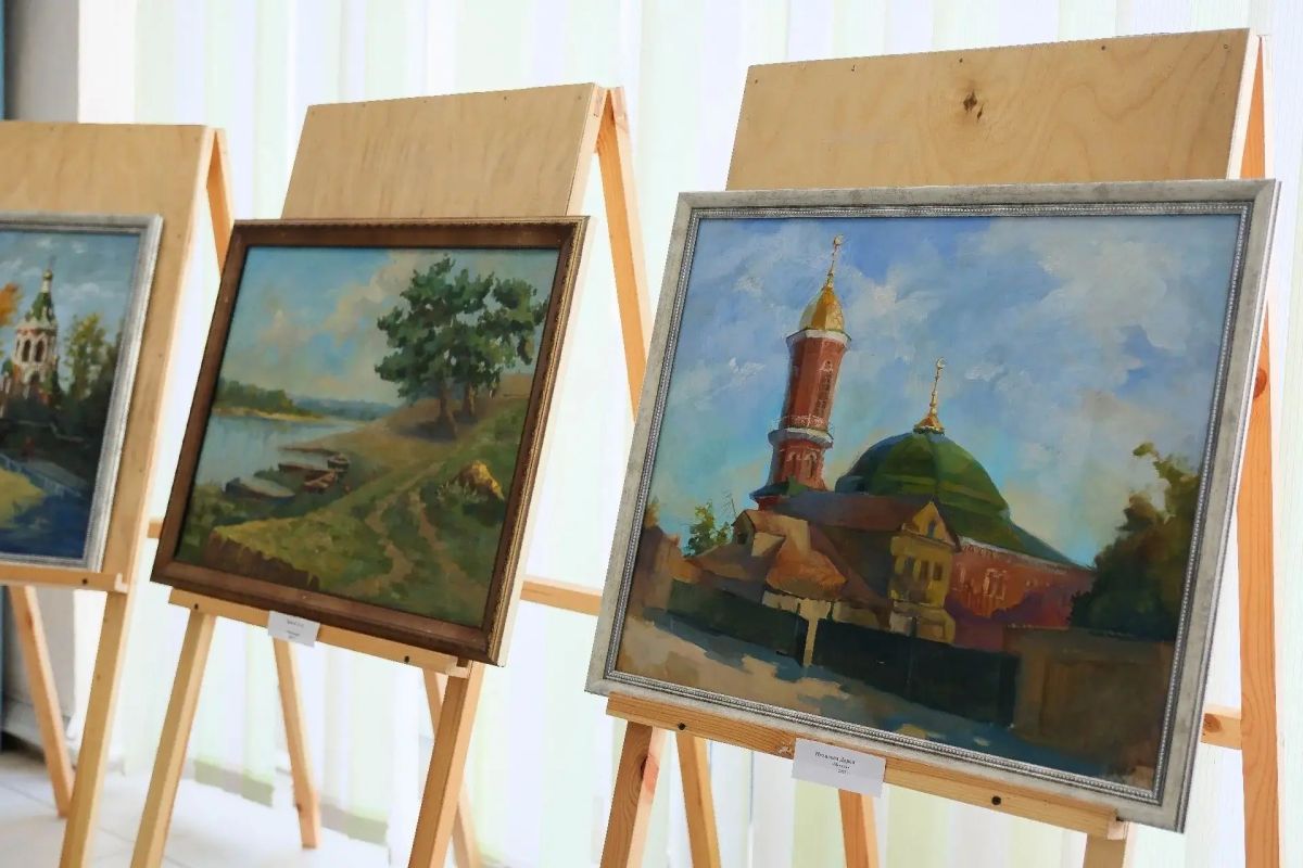 В Астраханском онкодиспансере открылась выставка «Моя малая родина» в рамках проекта «Культурное долголетие» В Астраханском онкодиспансере открылась выставка «Моя малая родина» в рамках проекта «Культурное долголетие»