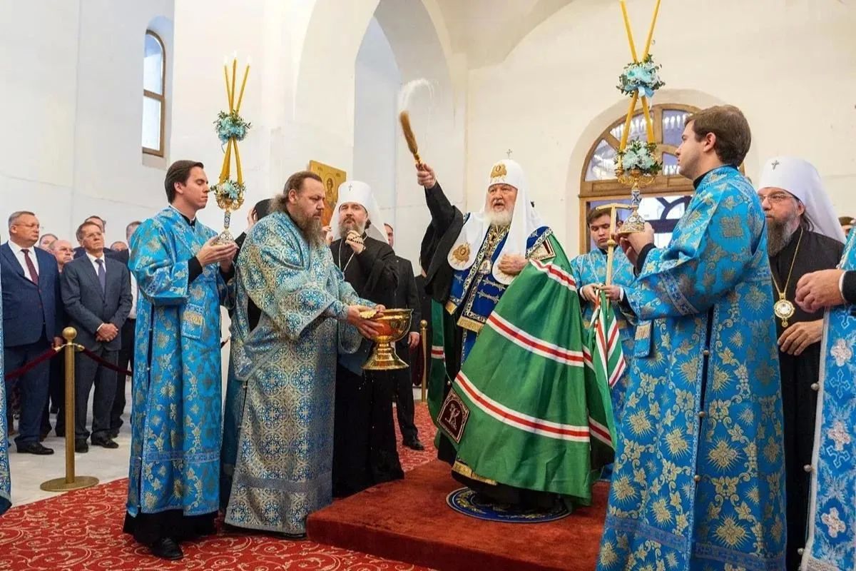 Патриарх Кирилл освятил храм благоверного князя Александра Невского в Астрахани