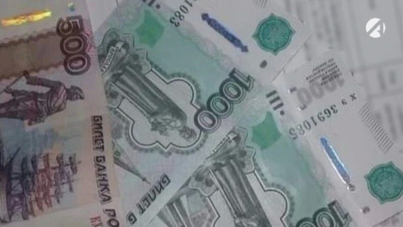 Астраханец поверил сообщению в мессенджере и перевёл деньги мошенникам